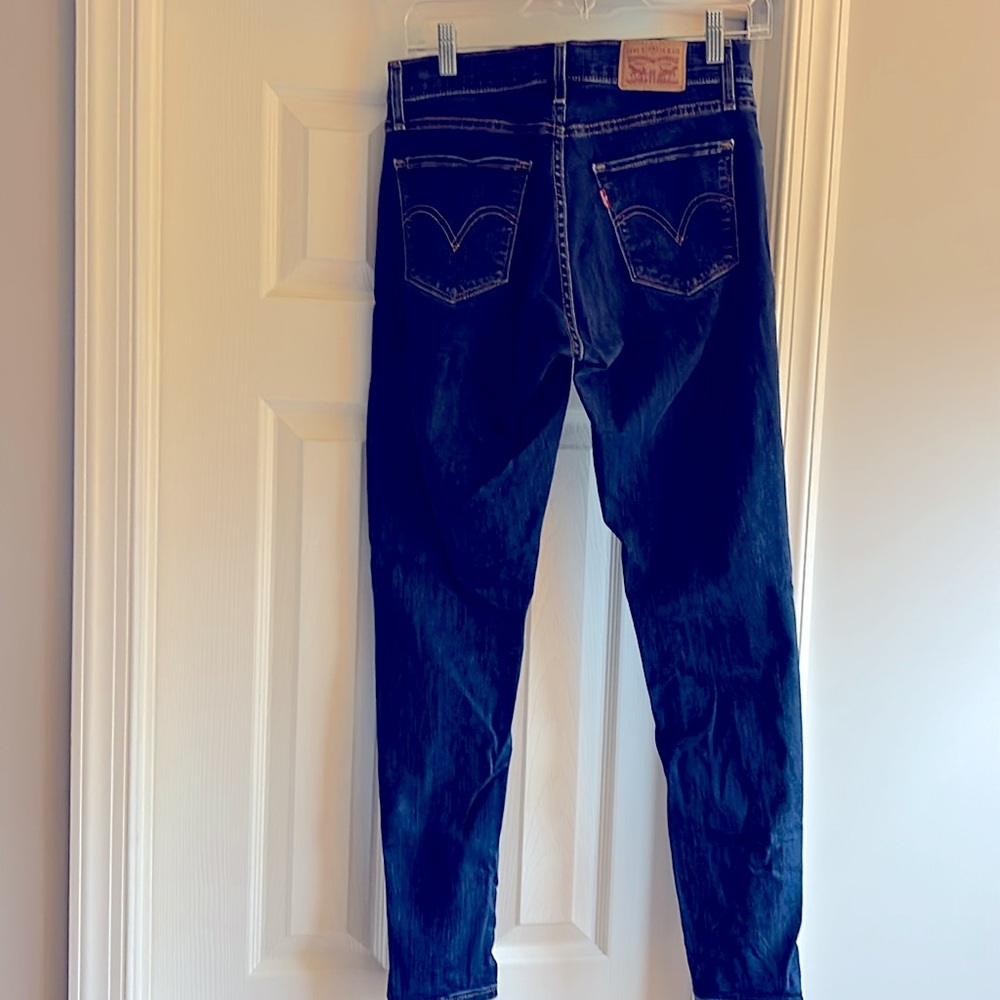 Levi’s Curvy Skinny Leg Jeans. Excellent condition! Size 27 (4) - Picture 2 of 10